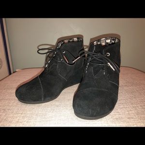 TOMS Black Suede Wedges